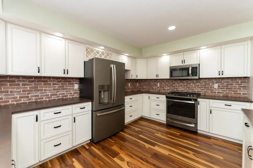 5121 Chip Cove Road Union Charter Township MI 48858