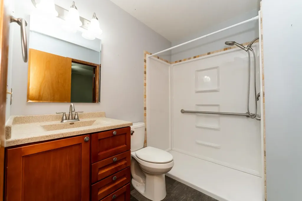 240 Peachwood Lane Mt. Pleasant City MI 48858