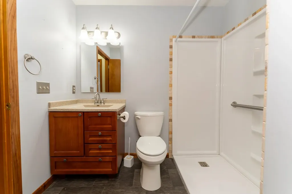 240 Peachwood Lane Mt. Pleasant City MI 48858