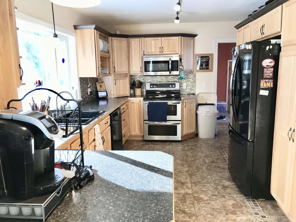 700 & 702 E Remus Road Union Charter Township MI 48858