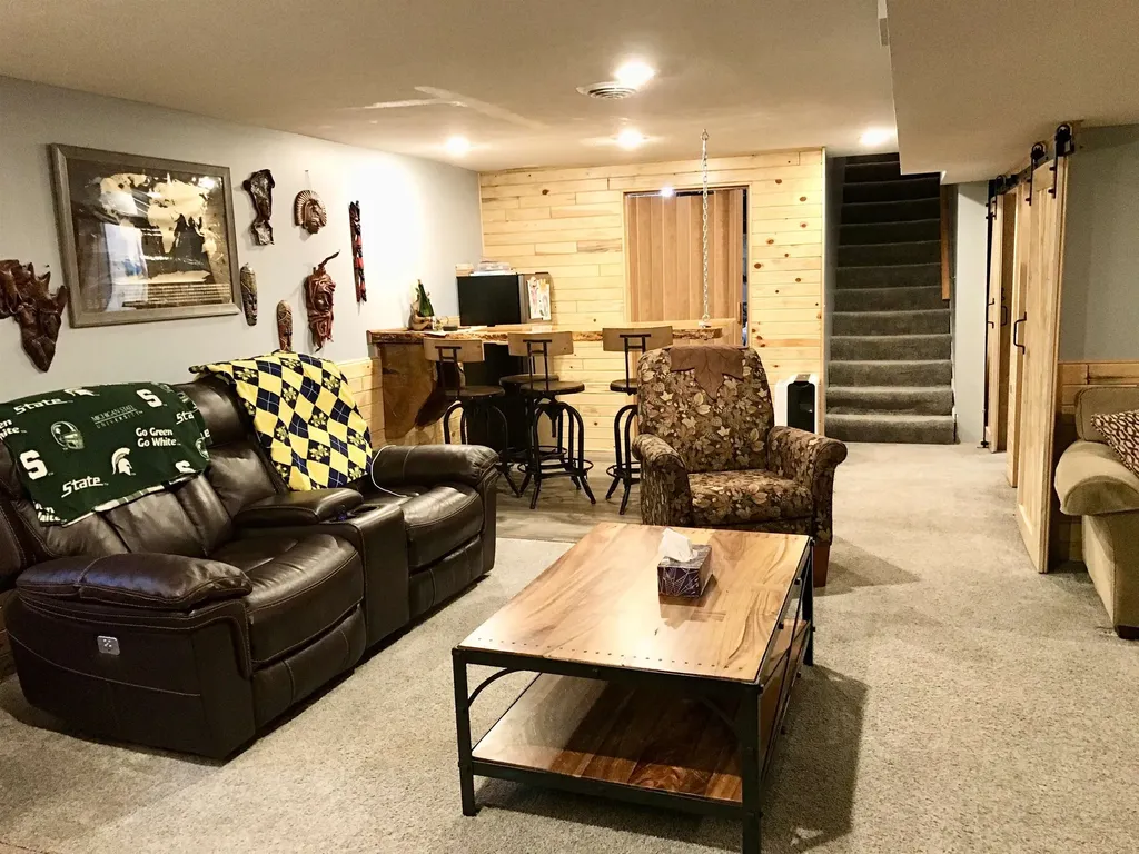 700 & 702 E Remus Road Union Charter Township MI 48858