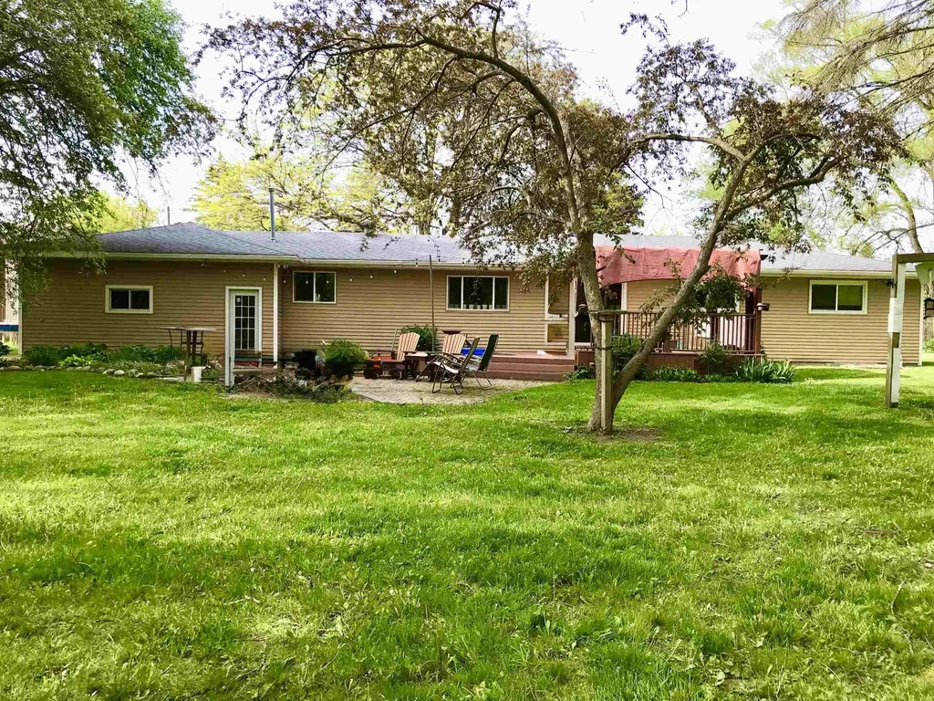 700 & 702 E Remus Road Union Charter Township MI 48858