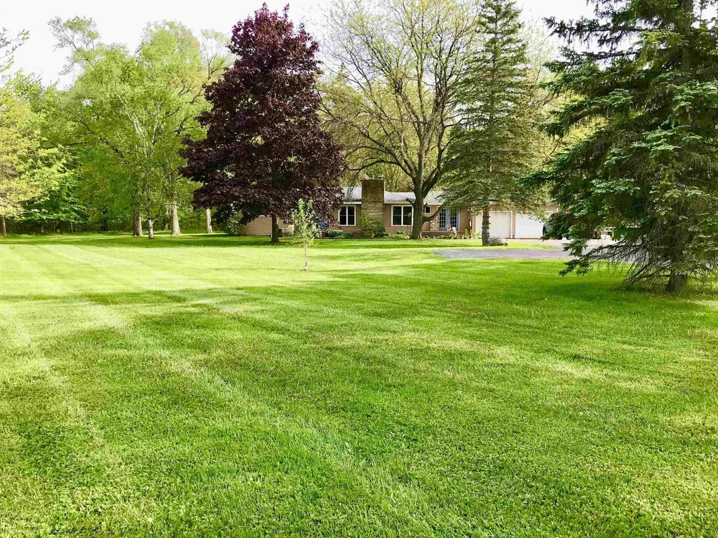 700 & 702 E Remus Road Union Charter Township MI 48858