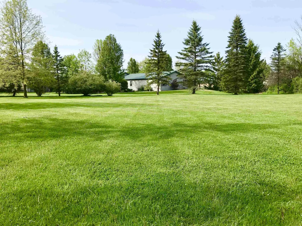 700 & 702 E Remus Road Union Charter Township MI 48858
