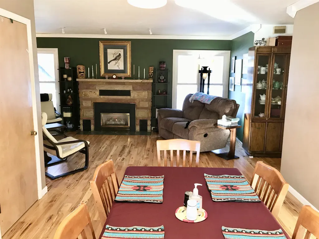 700 & 702 E Remus Road Union Charter Township MI 48858