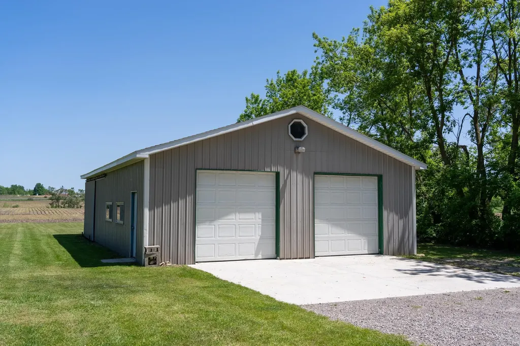 8810 N Vandecar Road Gilmore Township MI 48622