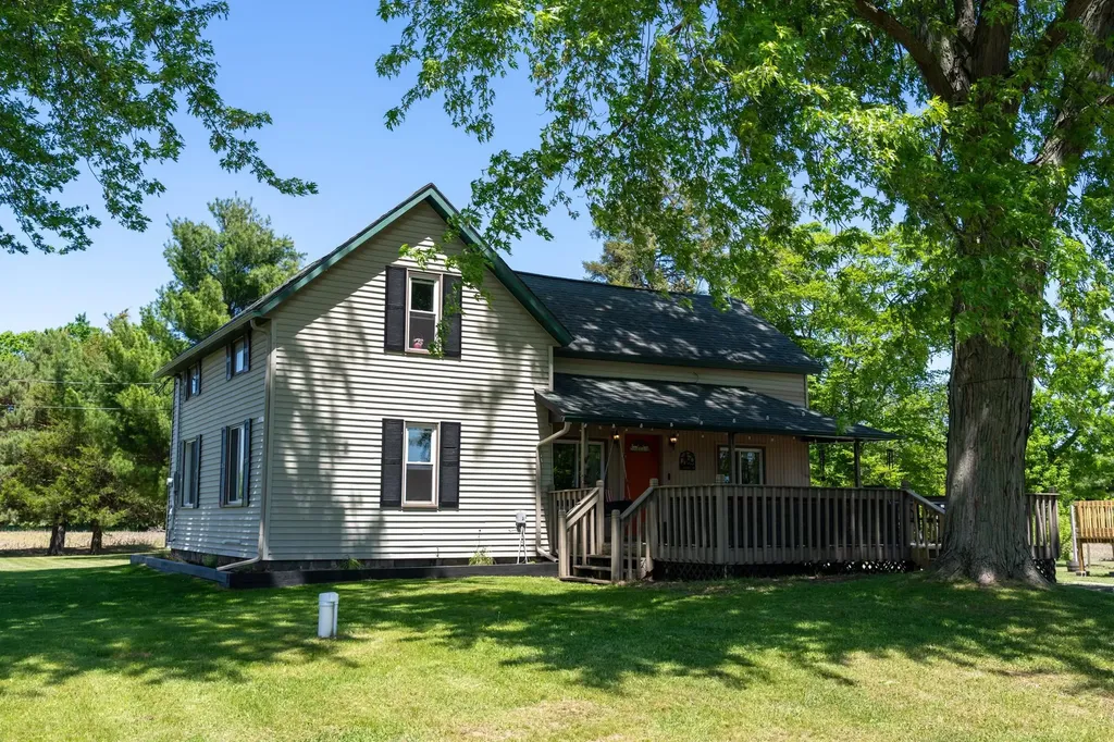 8810 N Vandecar Road Gilmore Township MI 48622