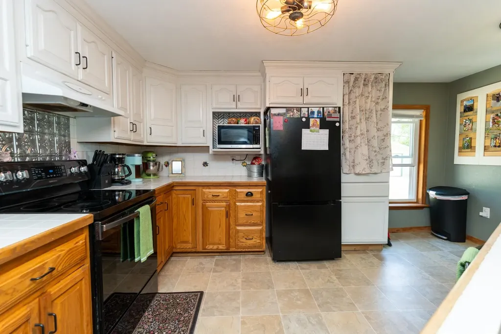 8810 N Vandecar Road Gilmore Township MI 48622
