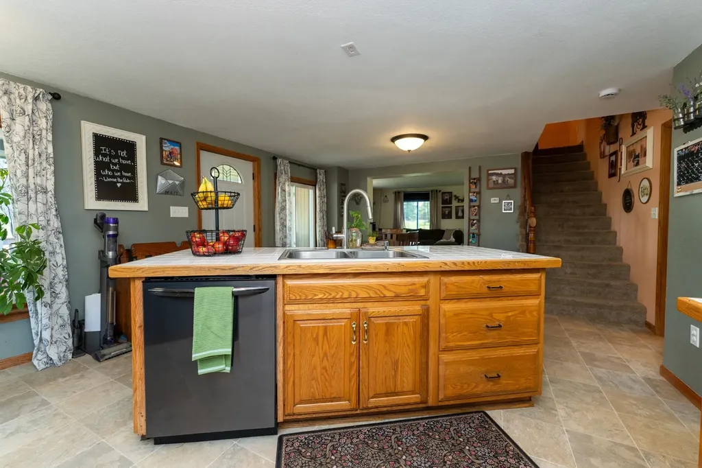 8810 N Vandecar Road Gilmore Township MI 48622