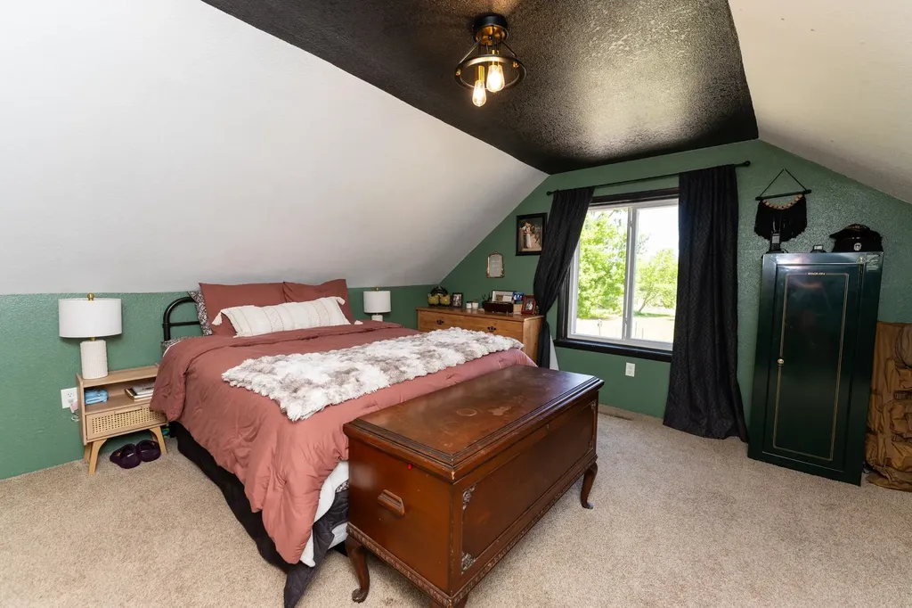 8810 N Vandecar Road Gilmore Township MI 48622