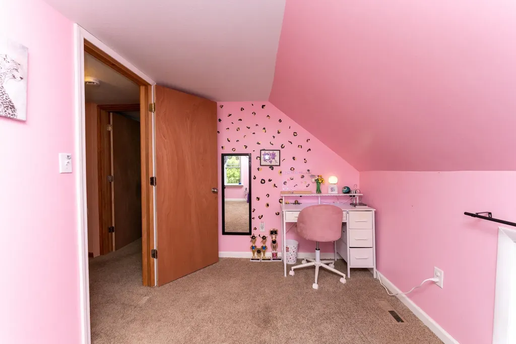 8810 N Vandecar Road Gilmore Township MI 48622