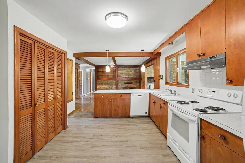 2071 E Ludington Avenue Grant Township MI 48617