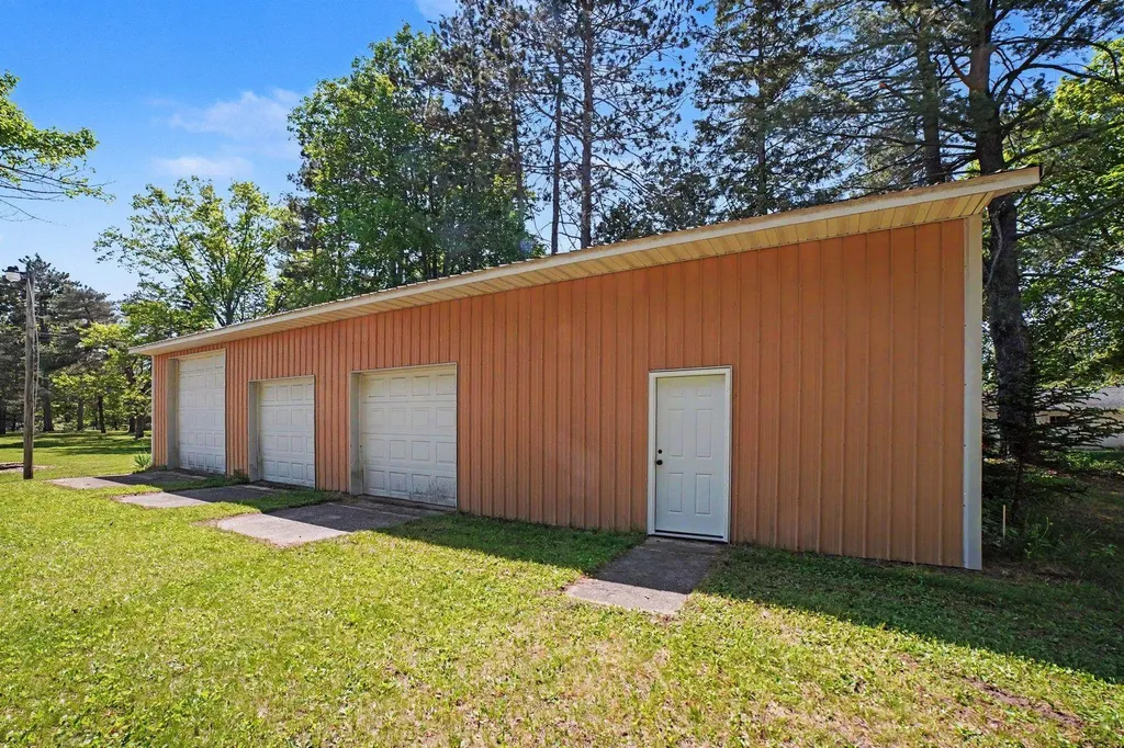 2071 E Ludington Avenue Grant Township MI 48617