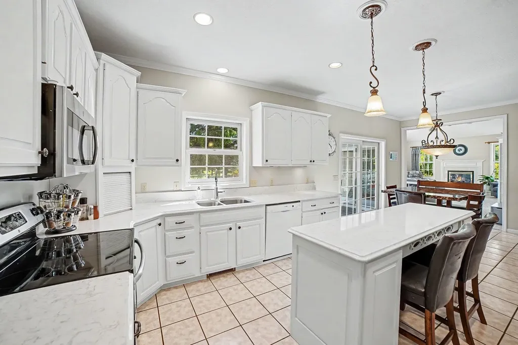 3184 Brittany Drive Union Charter Township MI 48858