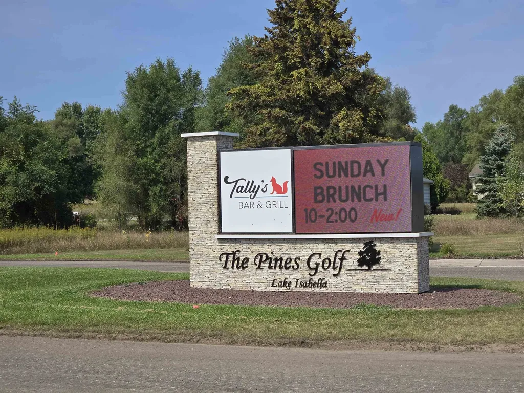 1154 Queensway Drive Lake Isabella Village MI 48893