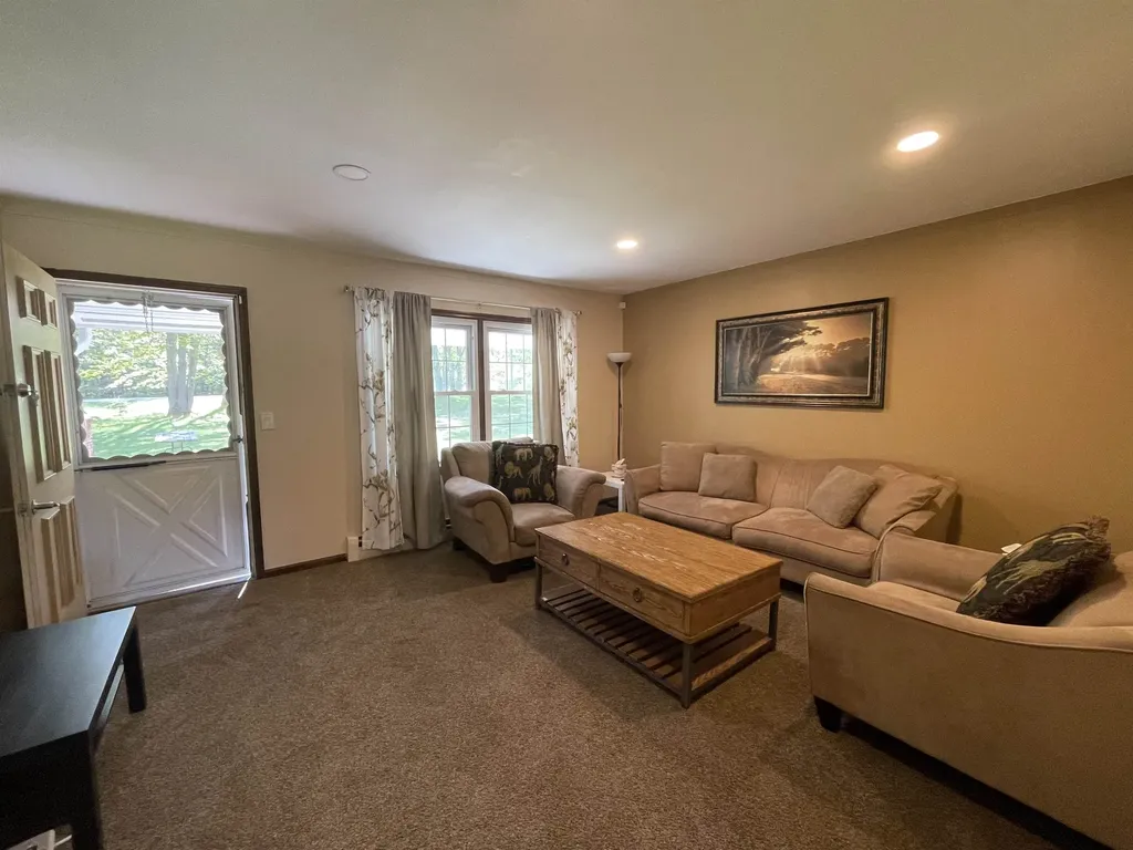 1860 S Jackson Avenue Lincoln Township MI 48625