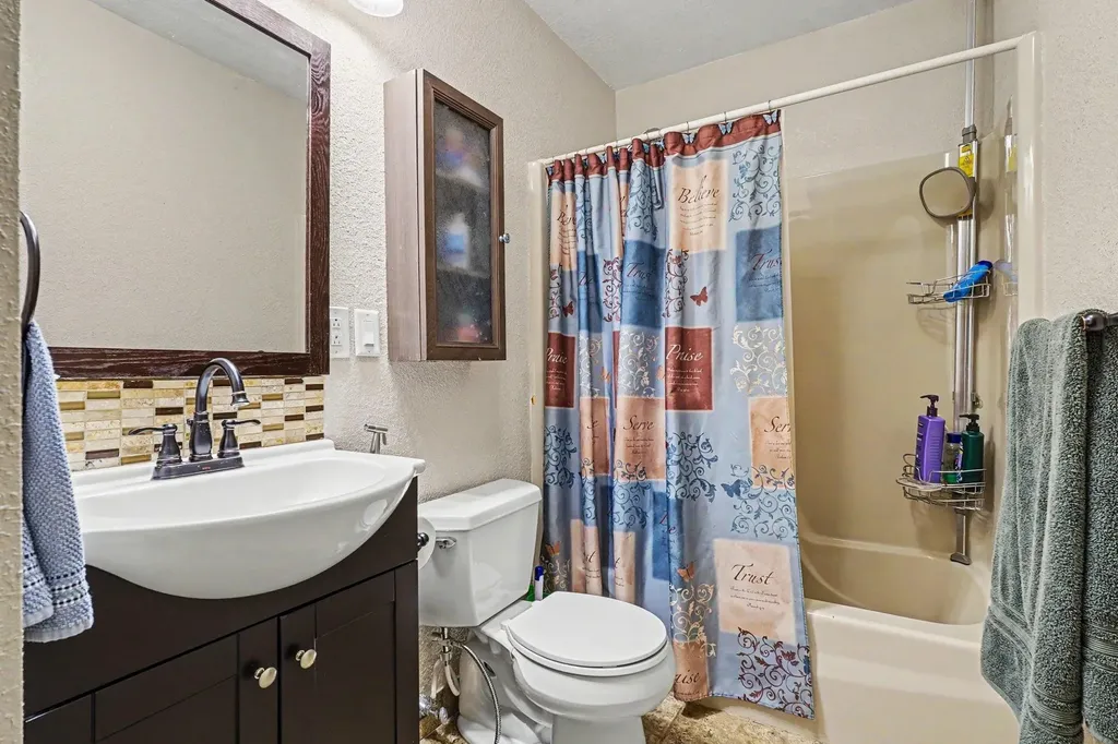 1860 S Jackson Avenue Lincoln Township MI 48625