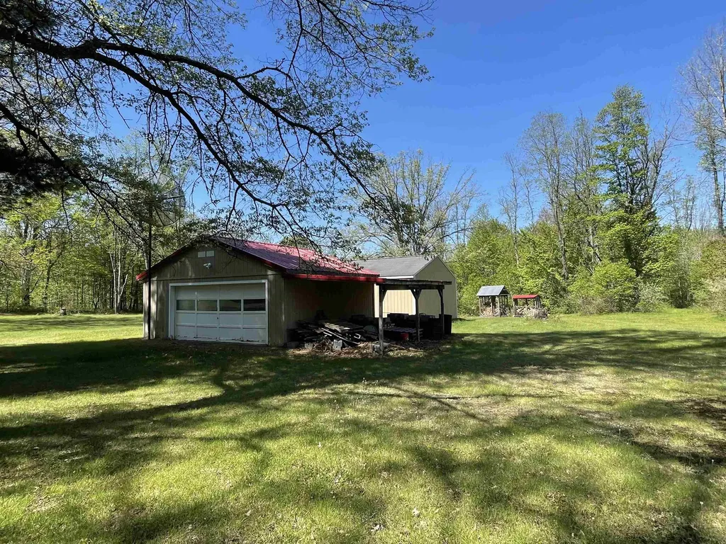 1860 S Jackson Avenue Lincoln Township MI 48625