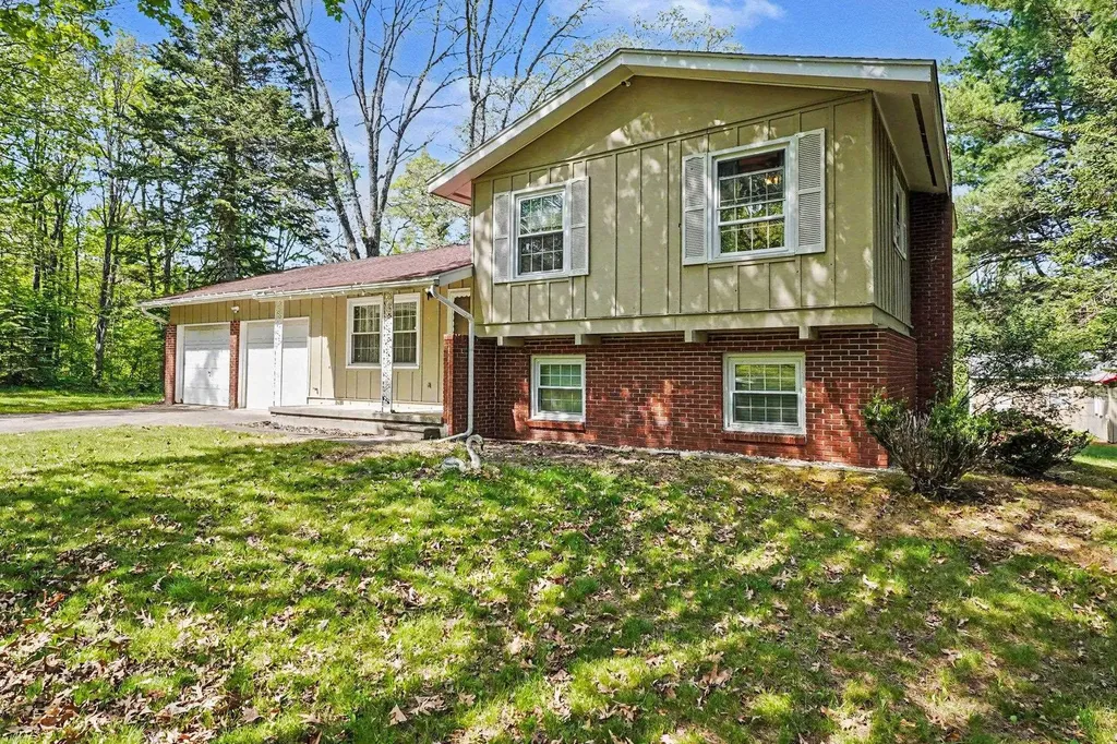 1860 S Jackson Avenue Lincoln Township MI 48625