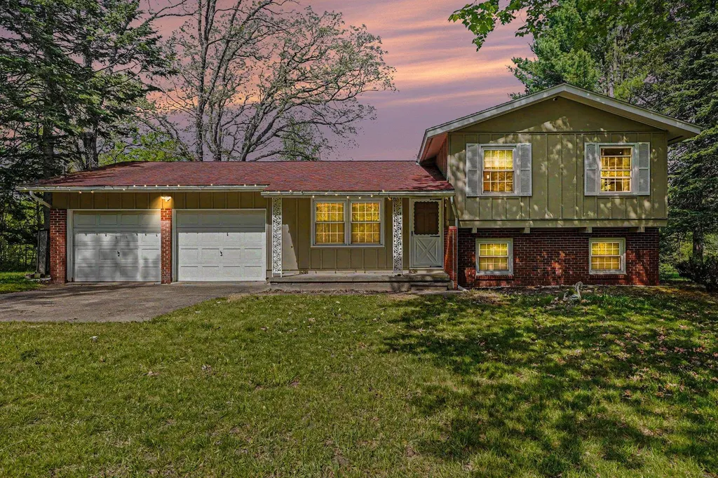 1860 S Jackson Avenue Lincoln Township MI 48625