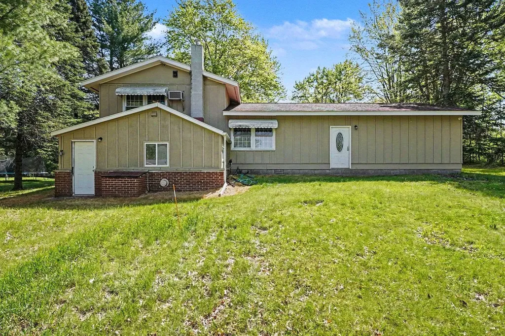 1860 S Jackson Avenue Lincoln Township MI 48625
