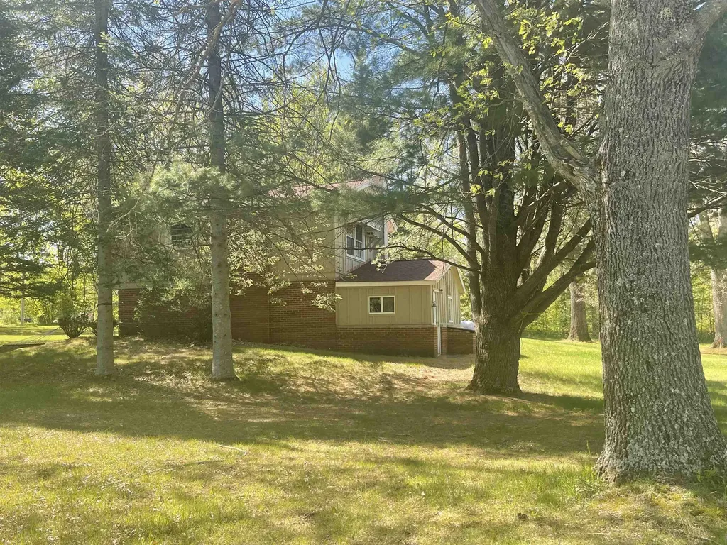 1860 S Jackson Avenue Lincoln Township MI 48625