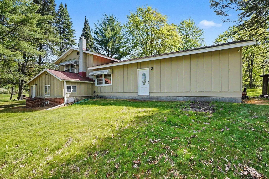 1860 S Jackson Avenue Lincoln Township MI 48625