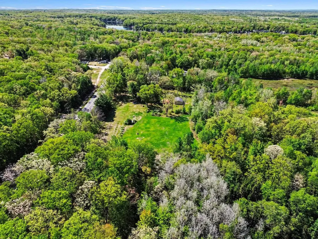 1860 S Jackson Avenue Lincoln Township MI 48625