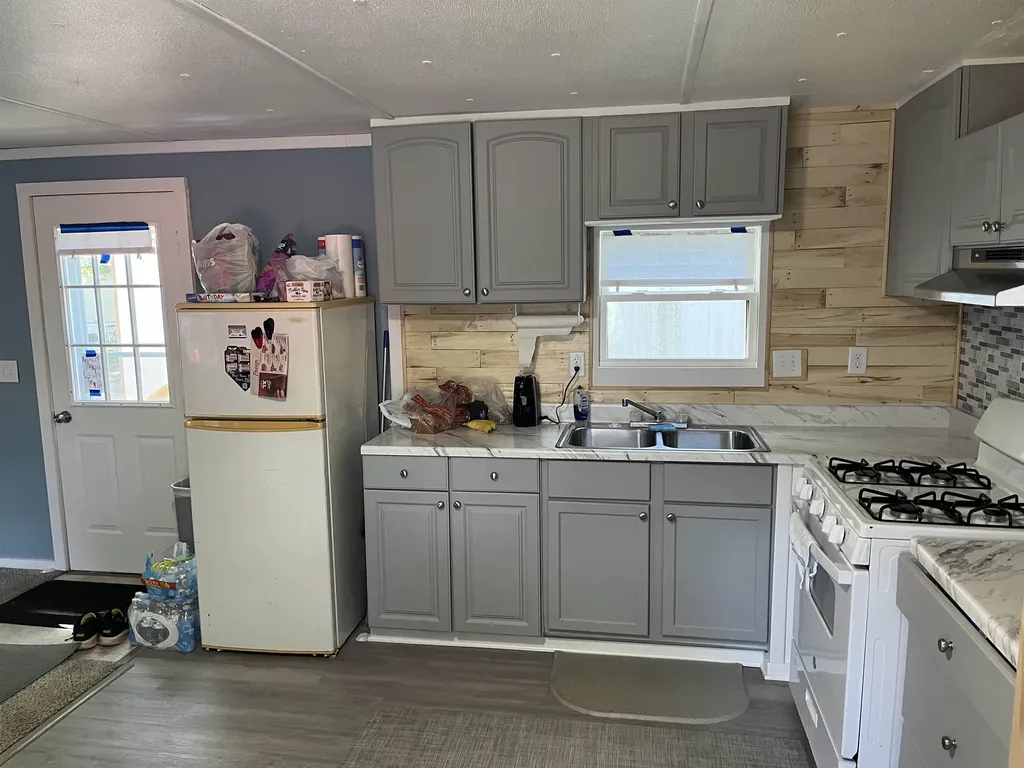 315 Linwood Avenue Alma City MI 48801