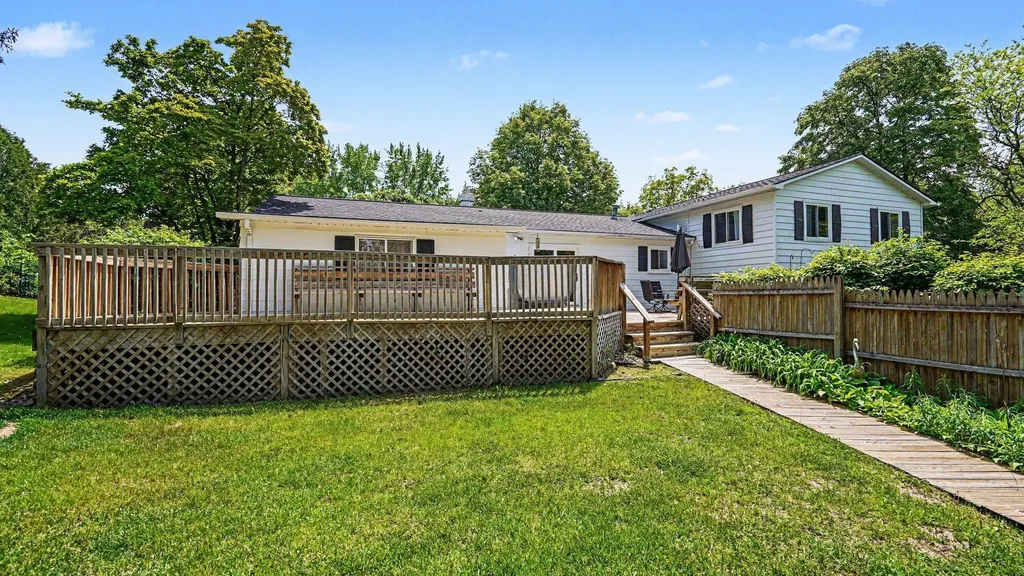 1012 Highland Street Mt. Pleasant City MI 48858