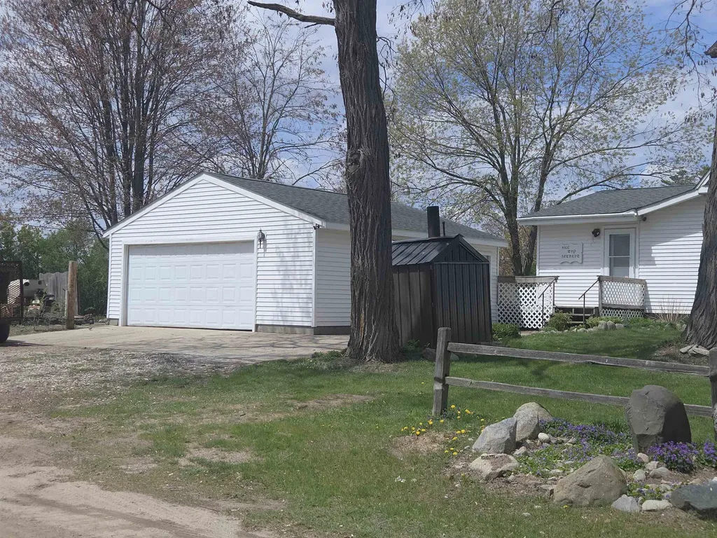 9368 School Street Garfield Township MI 48632