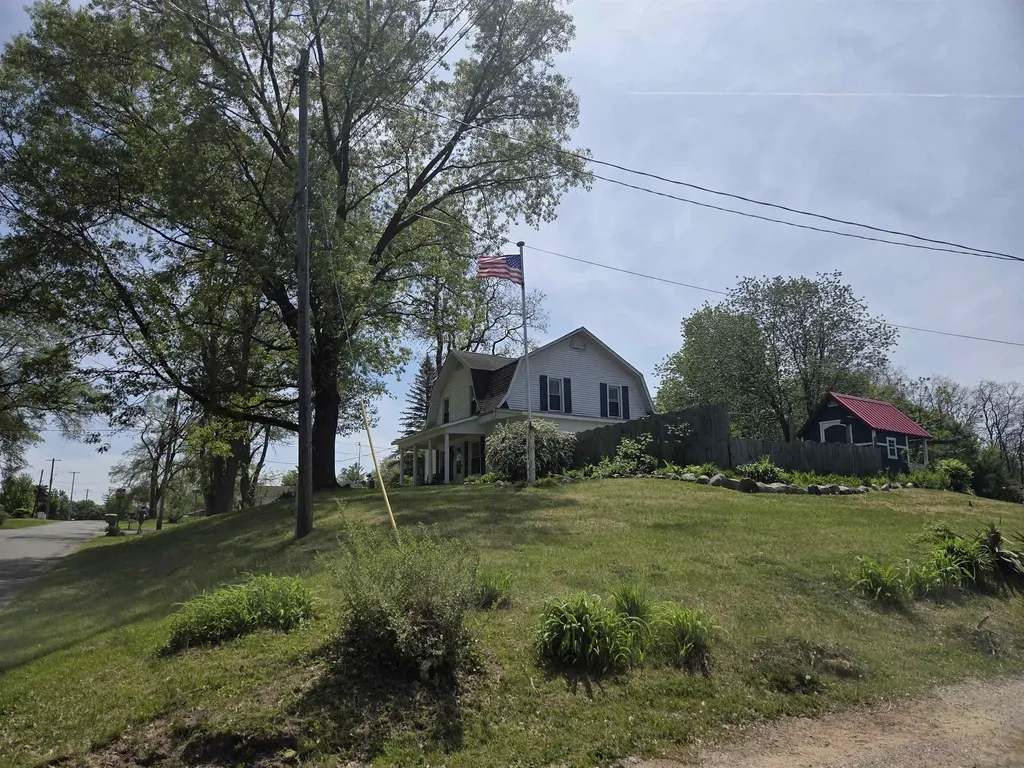 9368 School Street Garfield Township MI 48632