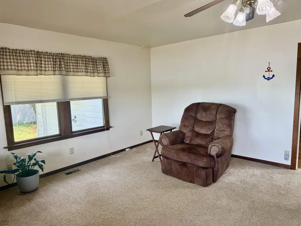 9463 E Colby Road Crystal Township MI 48818