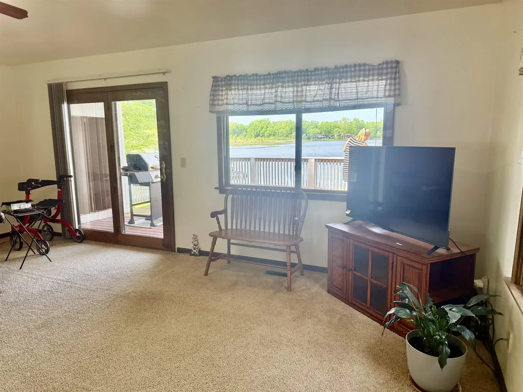 9463 E Colby Road Crystal Township MI 48818
