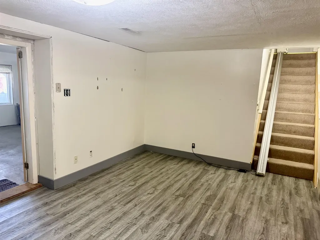 9463 E Colby Road Crystal Township MI 48818