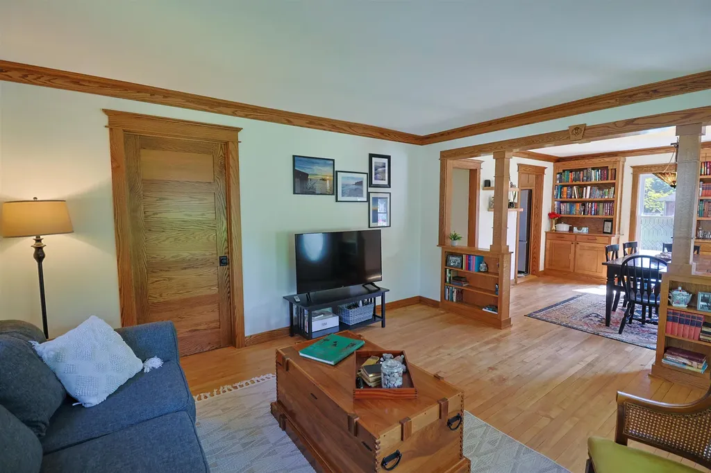 523 Liberty Alma City MI 48801