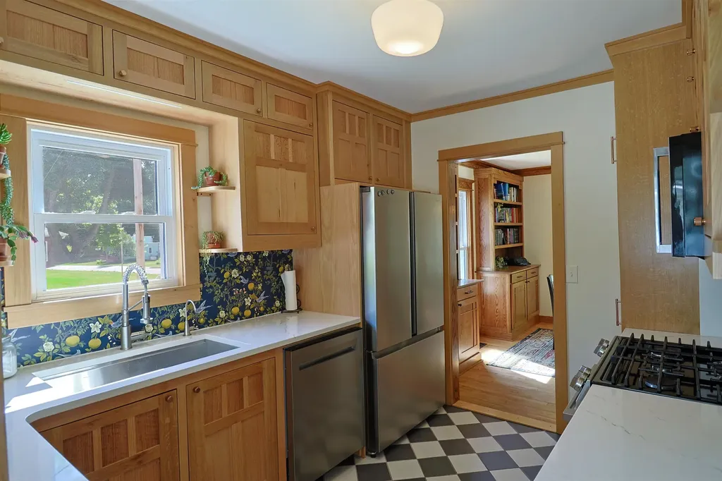 523 Liberty Alma City MI 48801