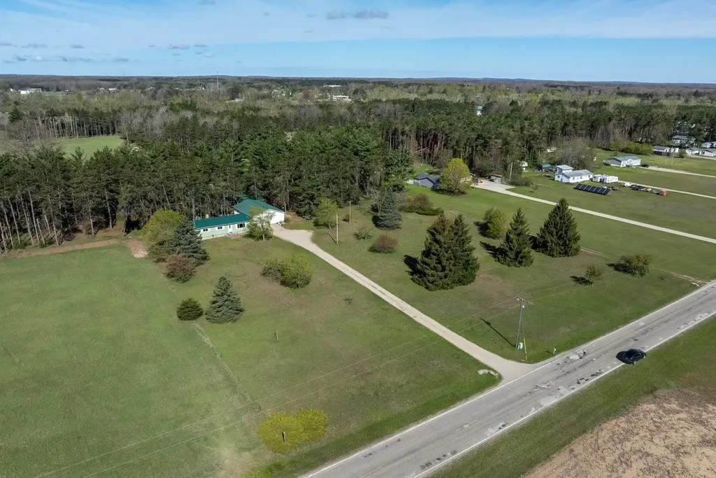 2659 N Johnson Road Nottawa Township MI 48893