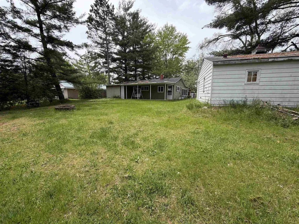382 S Scott Drive Surrey Township MI 48622