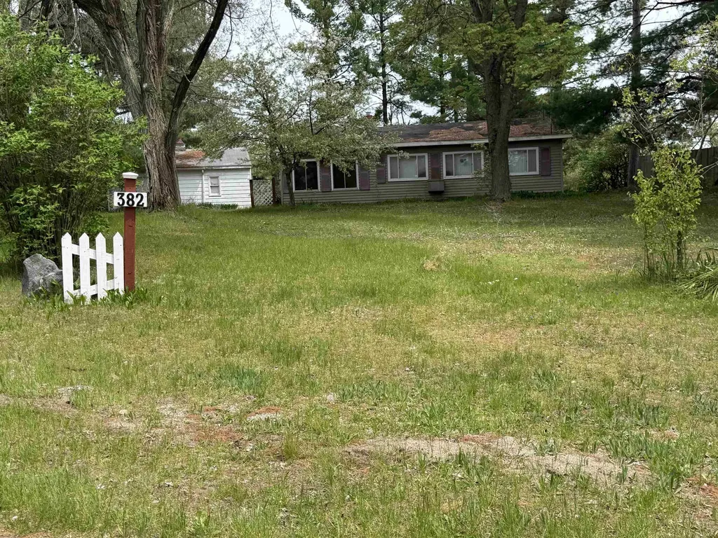 382 S Scott Drive Surrey Township MI 48622