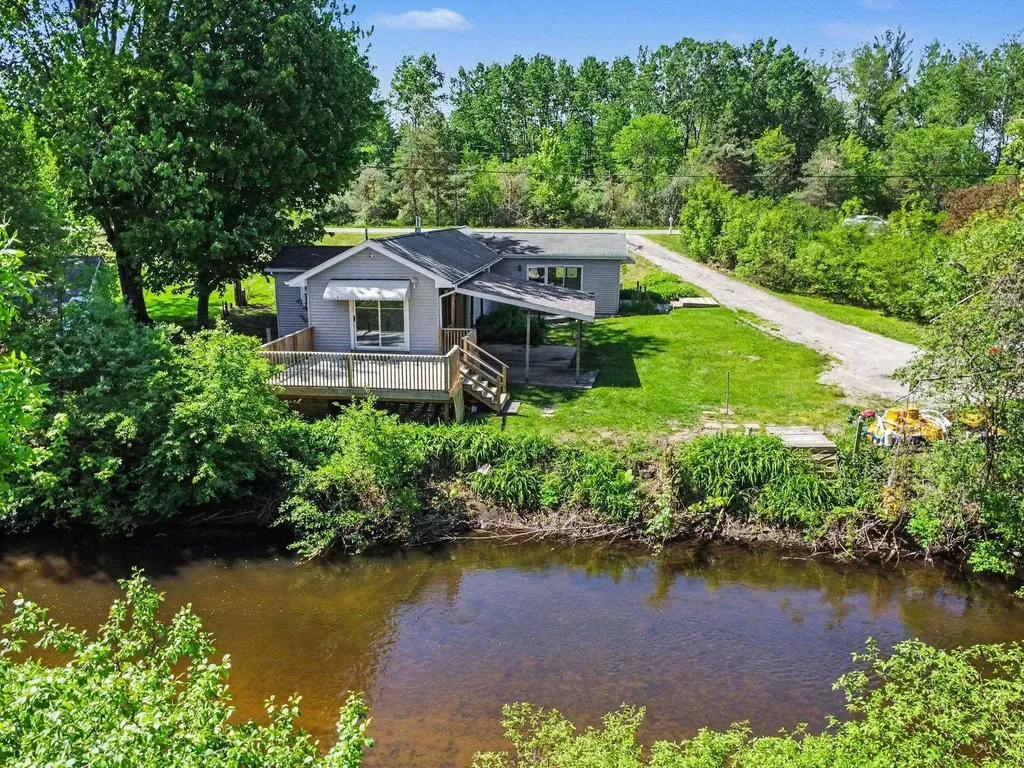 2457 E Ludington Drive Grant Township MI 48617