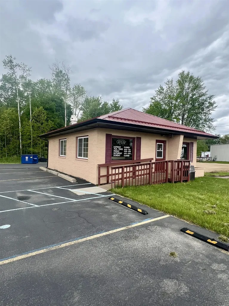 9743 N Greenville Road Lakeview Village MI 48850