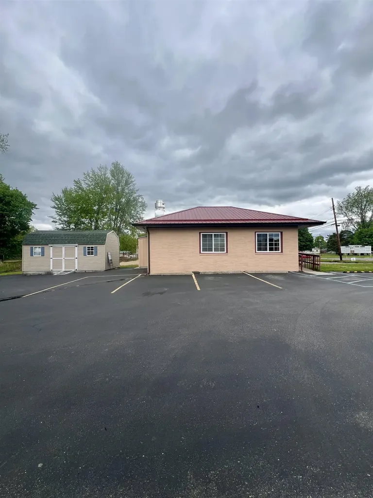 9743 N Greenville Road Lakeview Village MI 48850