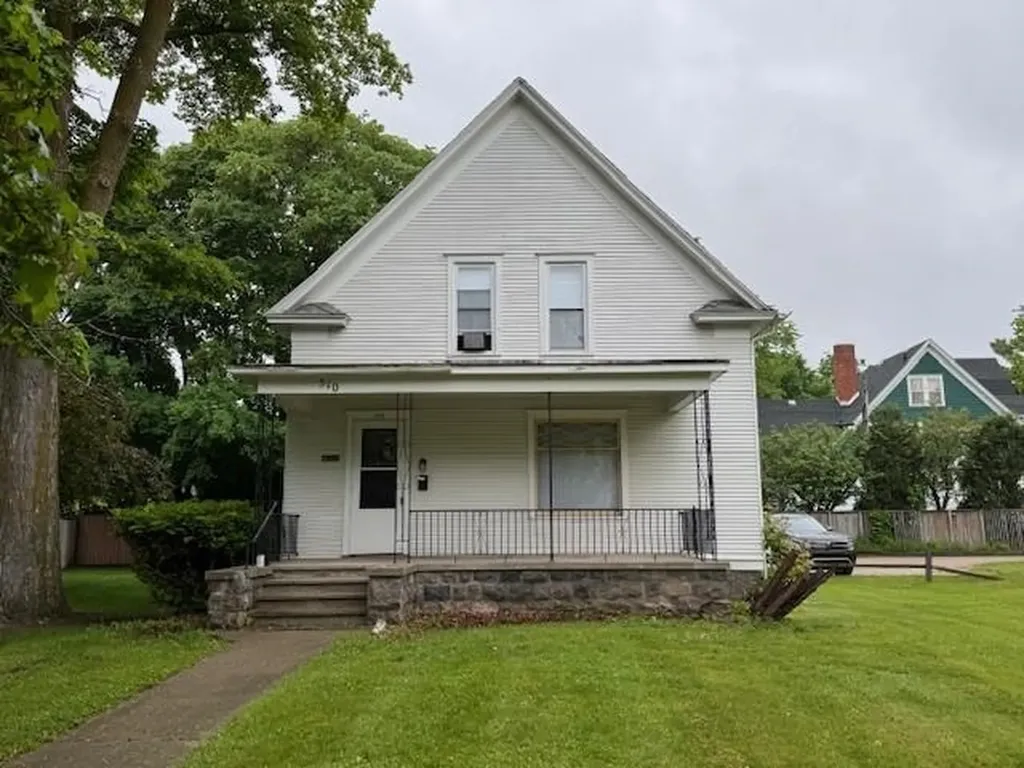 510 S Main Mt. Pleasant City MI 48858