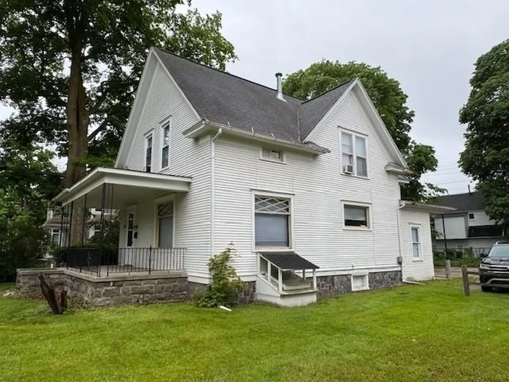 510 S Main Mt. Pleasant City MI 48858