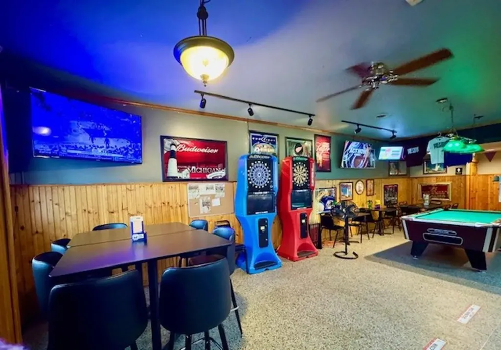 308 N State Street Alma City MI 48801
