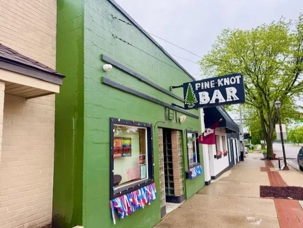 308 N State Street Alma City MI 48801