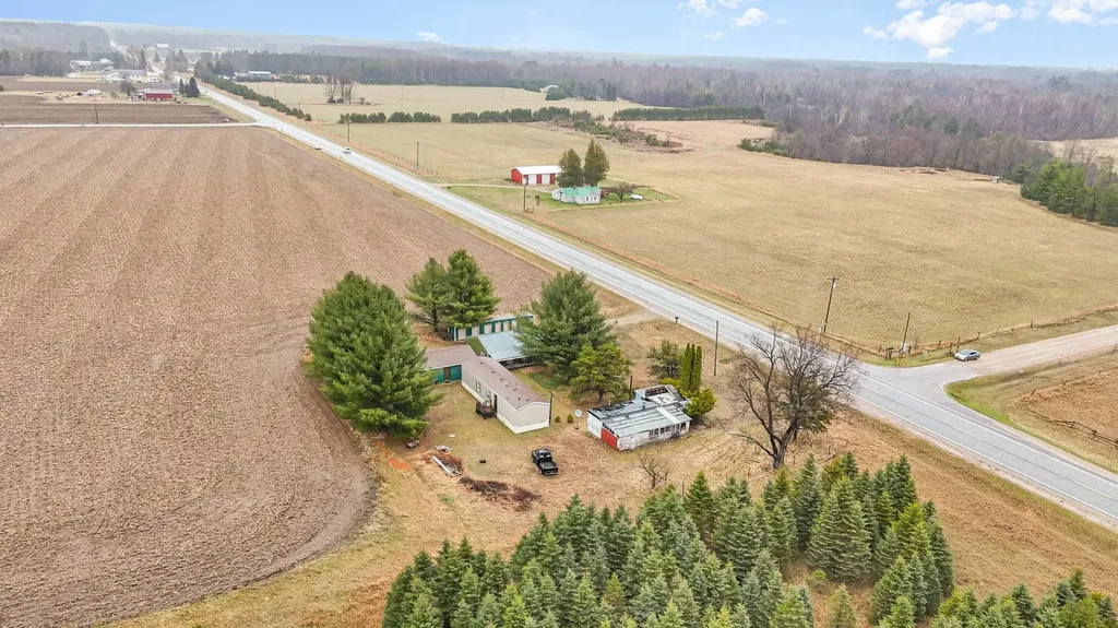 10269 30th Avenue Sylvan Township MI 49631