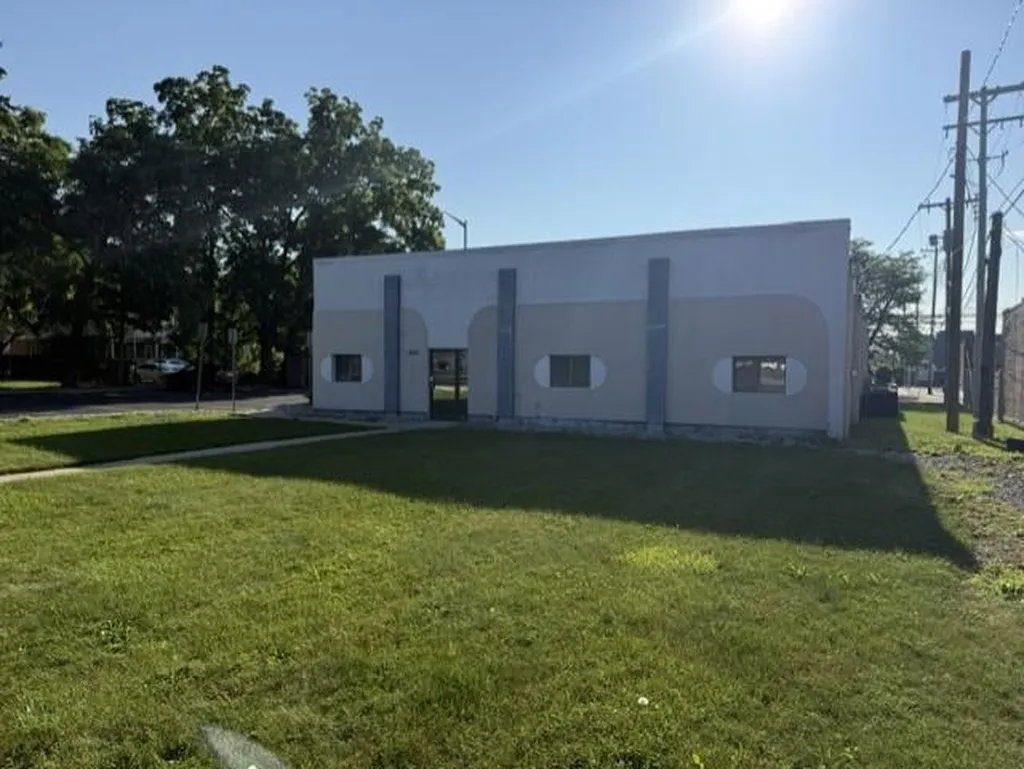 414 N State Alma City MI 48801