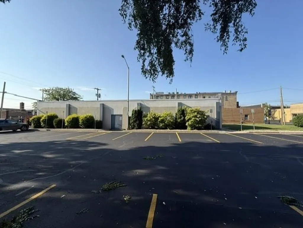 414 N State Alma City MI 48801